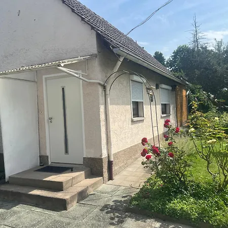 Apartament Ruhige In Wiesbaden
