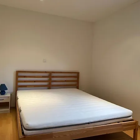 Ruhige In Apartament