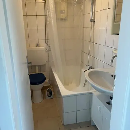 Apartament Ruhige In Wiesbaden